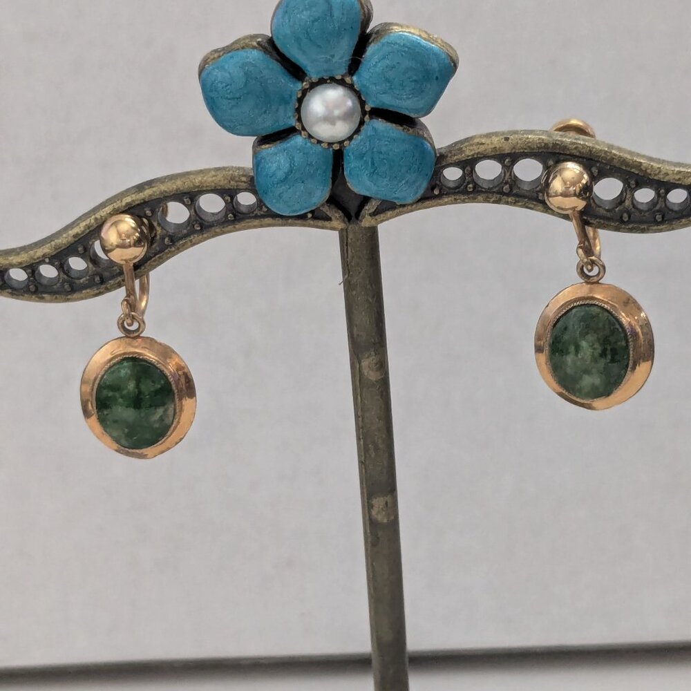 Vintage BOJAR 12KT G.F. (gold filled) Nephrite Stone Dangle Screw Back Earrings